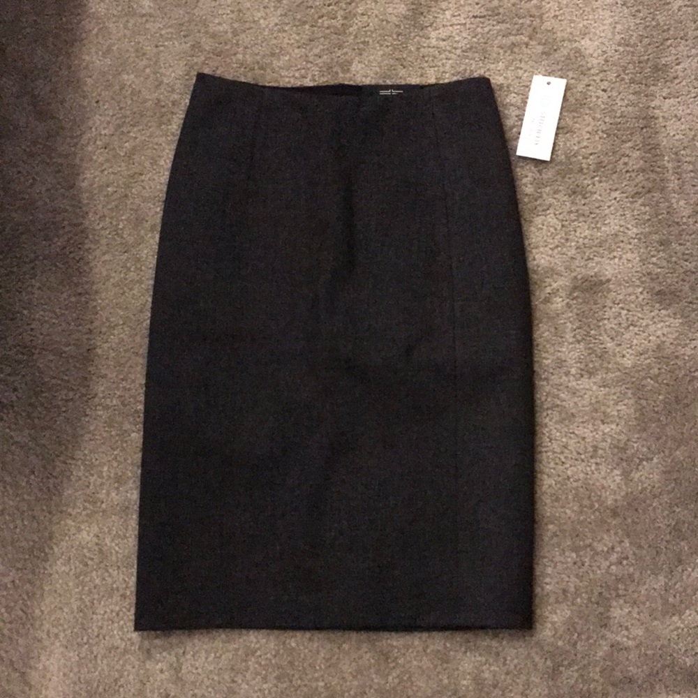Gray pencil skirt